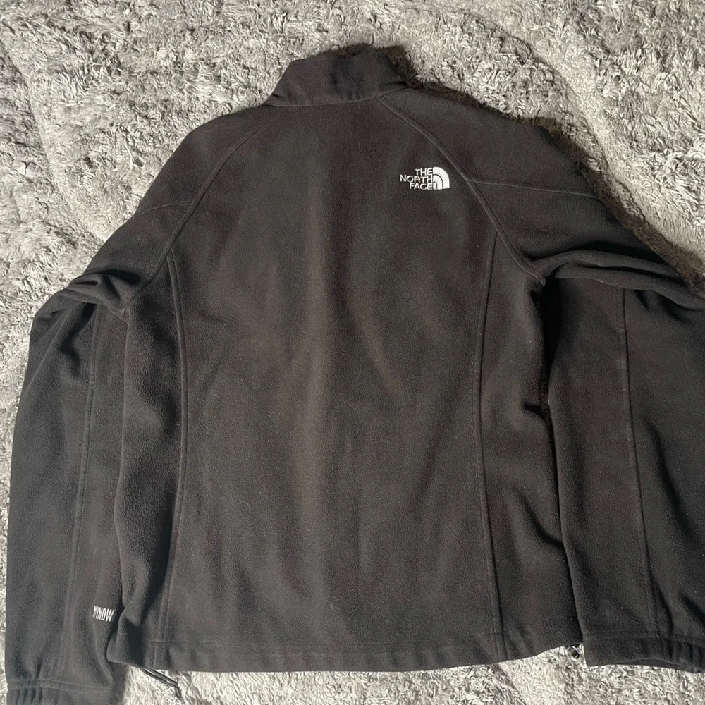 ❄️🐧Black North Face Windwall shell jacket Womens size medium - Picture 9 of 10